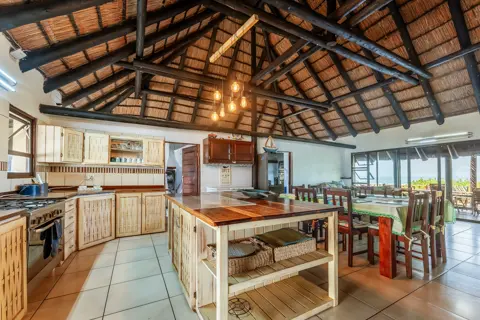 Casa 16 | Canda Island