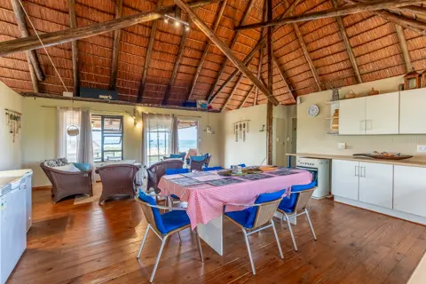 Casa 18 | Canda Island